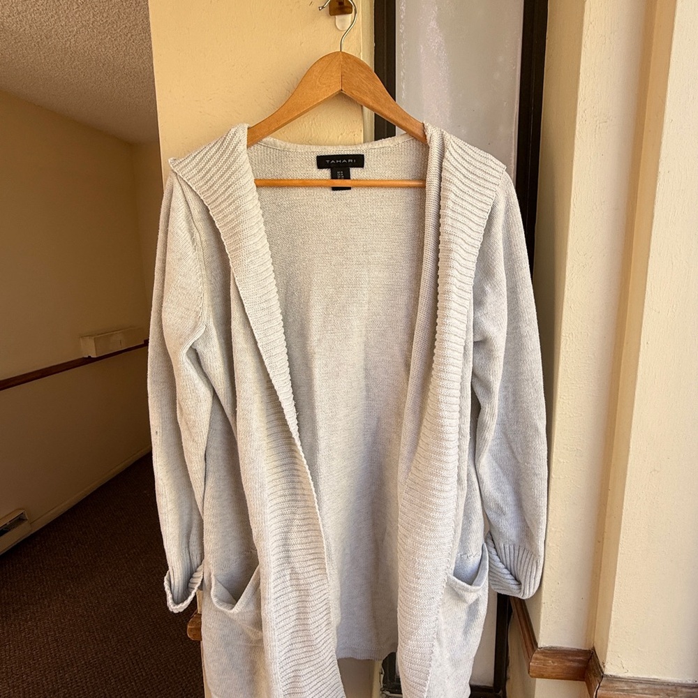 Tahari Women's Light Gray Cardigan